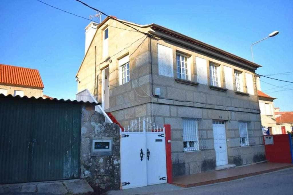 Casa Samil 1ª Planta Con Jardín Сasa de vacaciones *